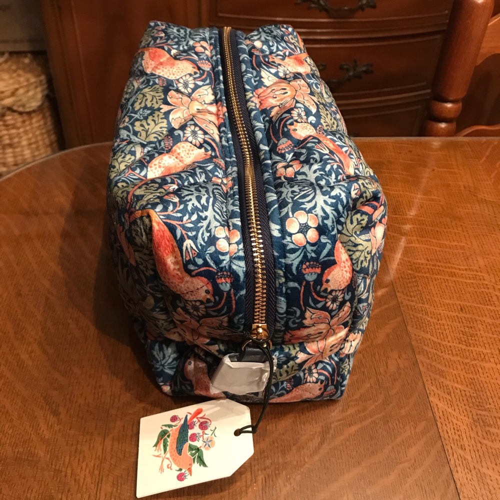 William Morris Strawberry Thief Large Wash Bag NWT - Picture 3 of 7